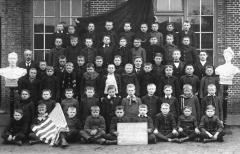 Schoolfoto einde oorlog 1919