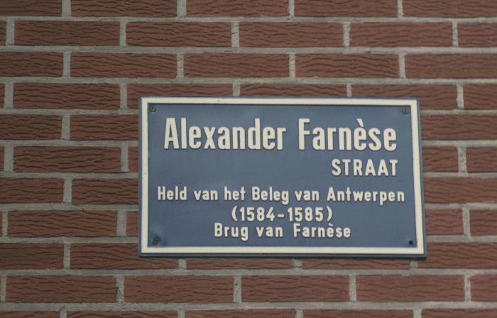 Straatnaambord Alexander Farnèsestraat