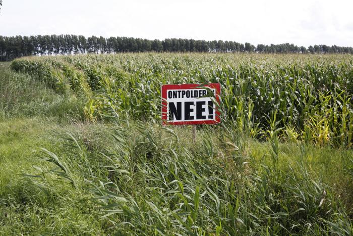 Protestbord tegen de ontpoldering