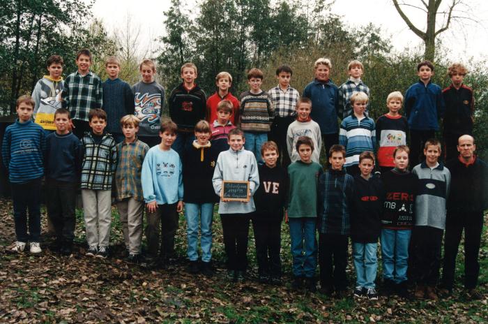 Klasfoto Gemeenteschool Waasmunster 1998-1999