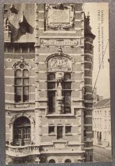 Detail van het gemeentehuis