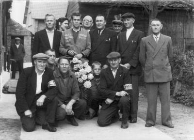 Winnaar met supporters